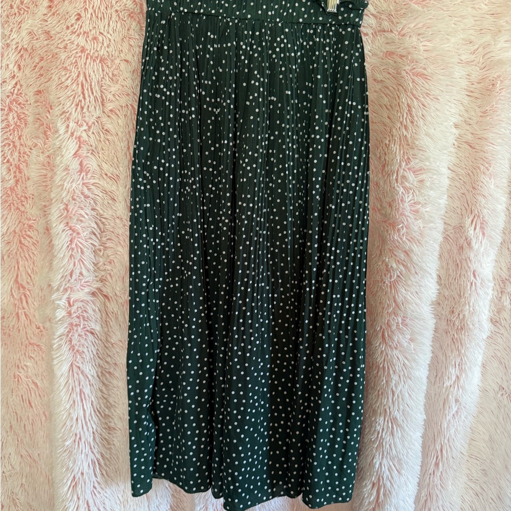 Elegant Green Polka Dot Skirt